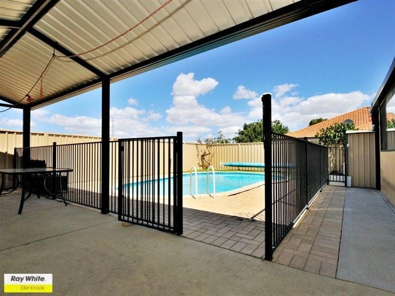 21 Ferguson Street, Midvale WA 6056