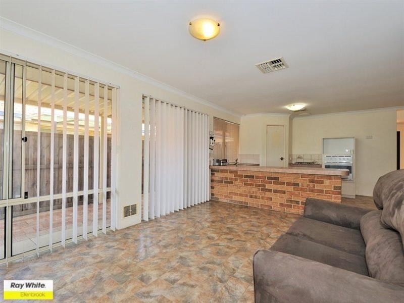 52 Tanami Circle, Ellenbrook WA 6069