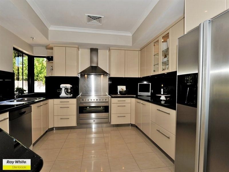 73 Taittinger Grove, The Vines WA 6069