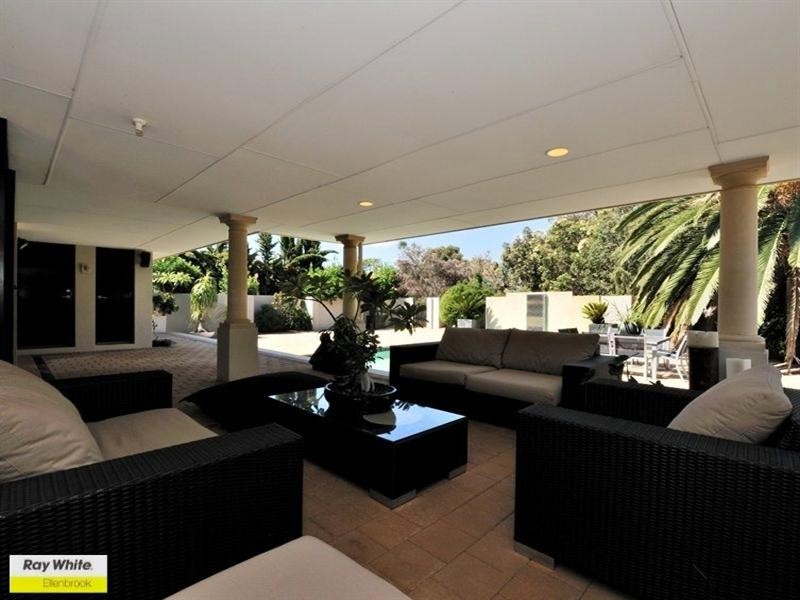 73 Taittinger Grove, The Vines WA 6069