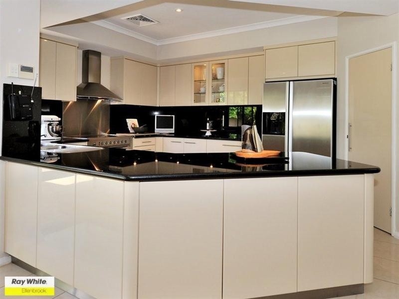 73 Taittinger Grove, The Vines WA 6069