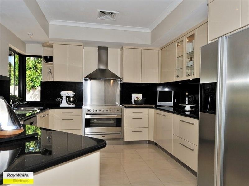 73 Taittinger Grove, The Vines WA 6069