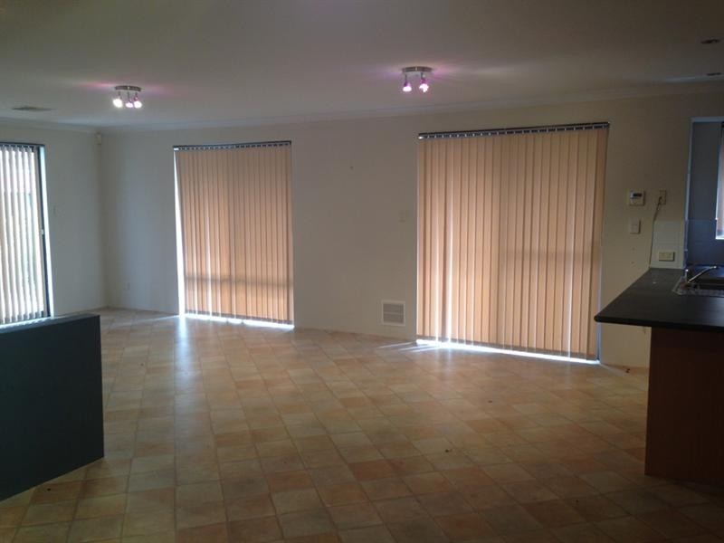 9 Birkett Circle, Ellenbrook WA 6069