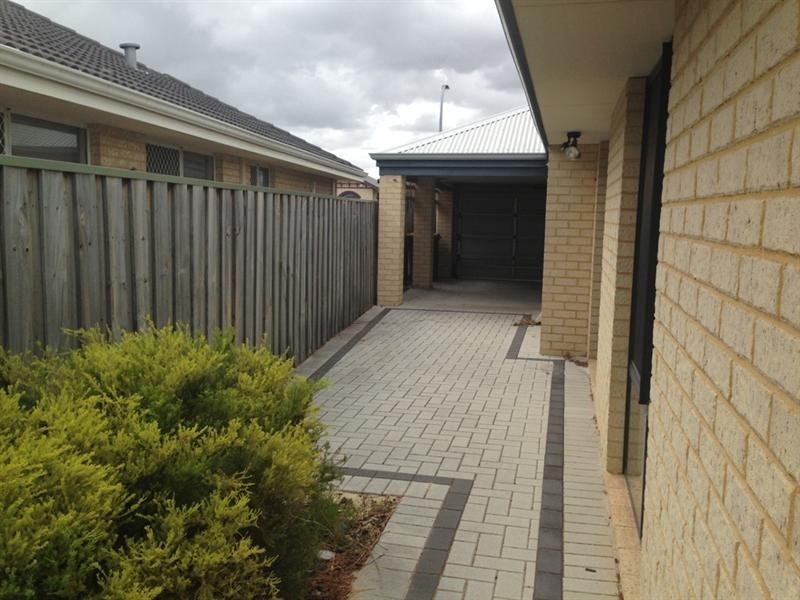 9 Birkett Circle, Ellenbrook WA 6069