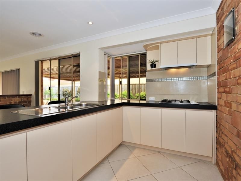 41 Starbush Crescent, Ellenbrook WA 6069