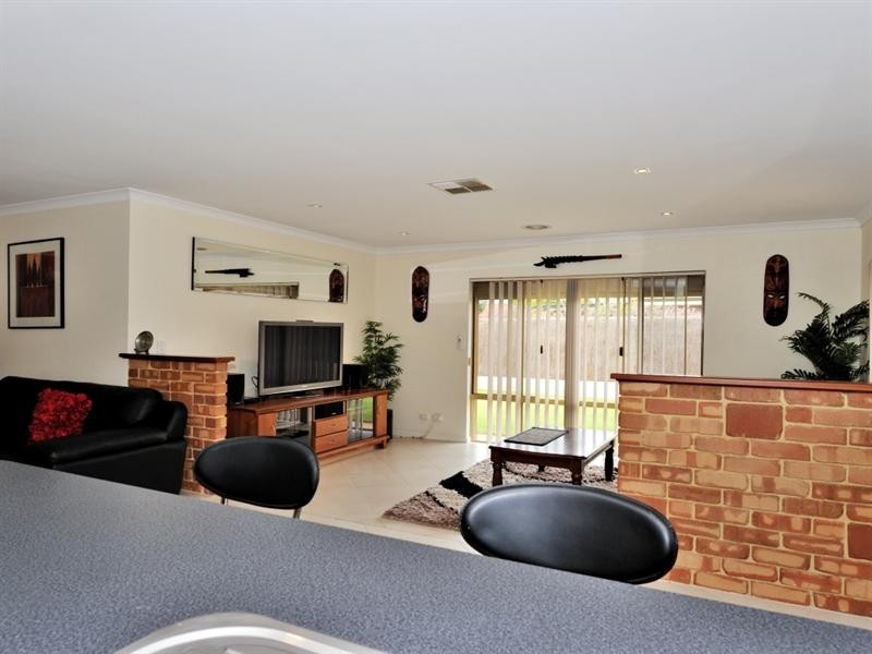41 Starbush Crescent, Ellenbrook WA 6069