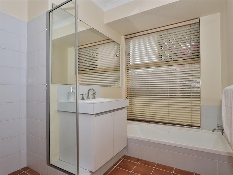 41 Starbush Crescent, Ellenbrook WA 6069