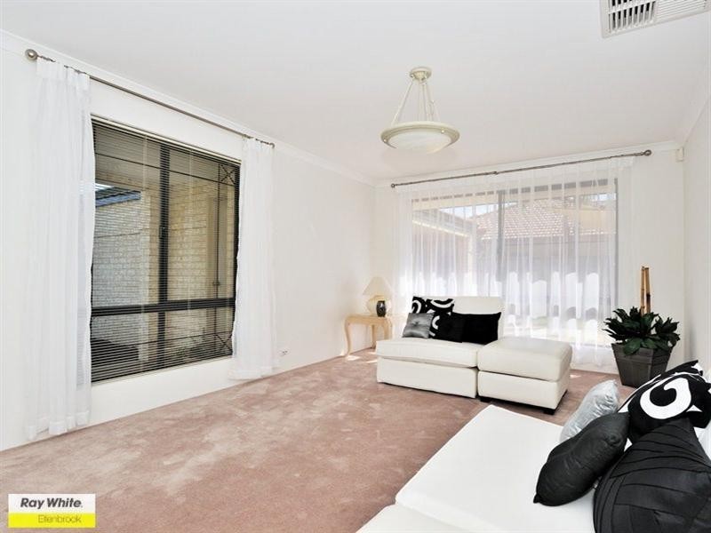 4 Bellini Avenue, Ellenbrook WA 6069