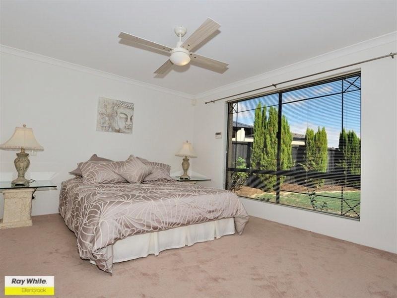 4 Bellini Avenue, Ellenbrook WA 6069