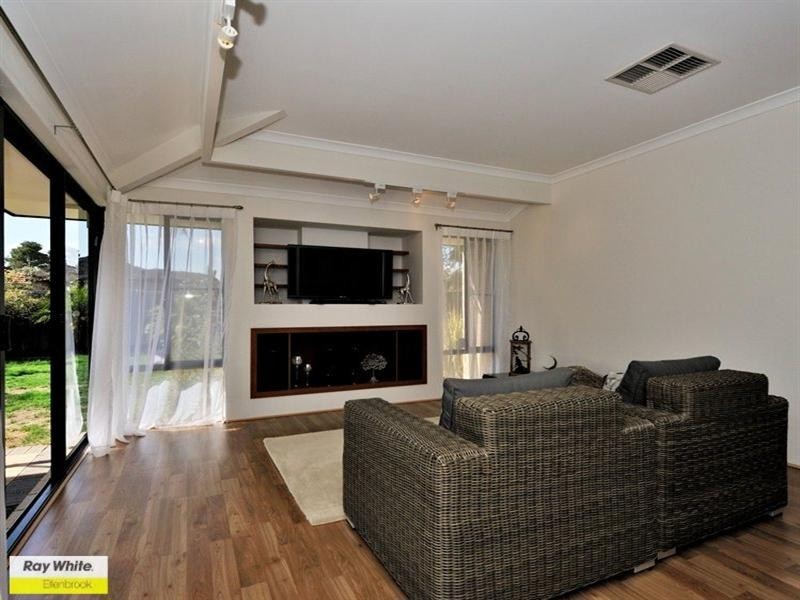 4 Bellini Avenue, Ellenbrook WA 6069