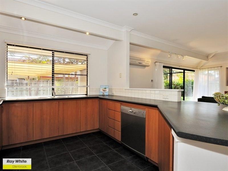 4 Bellini Avenue, Ellenbrook WA 6069