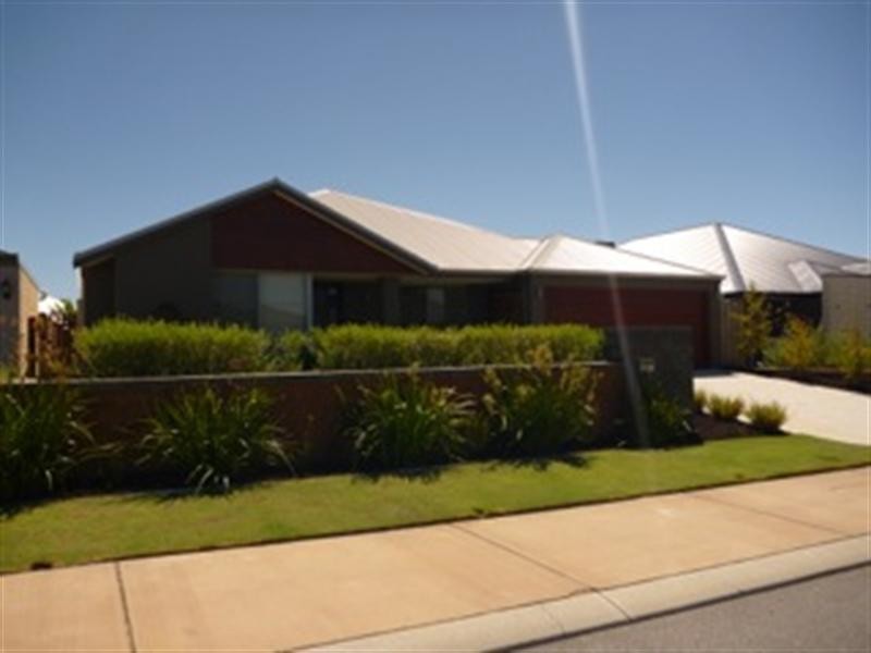 7 Soho Brace, Ellenbrook WA 6069