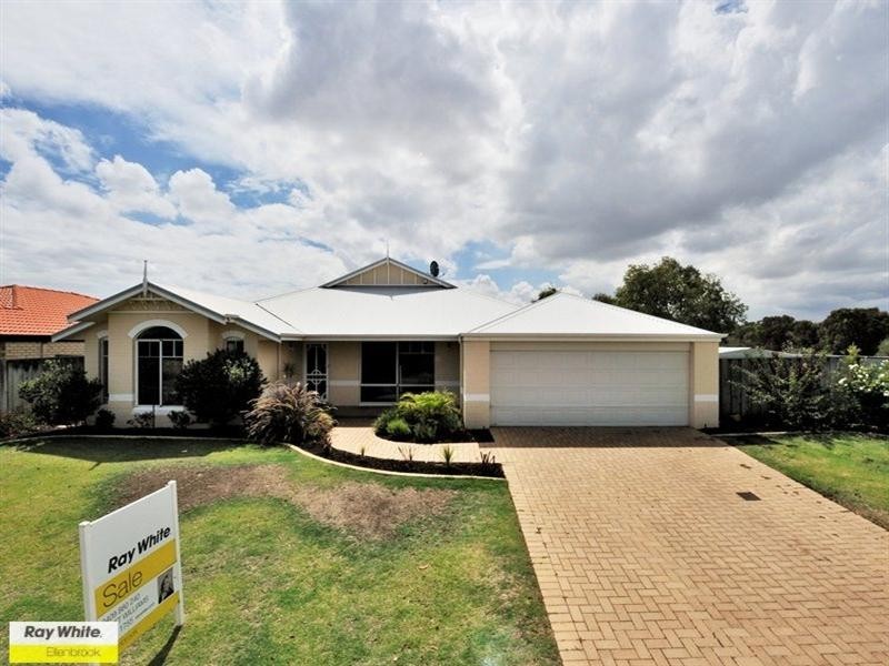 28 Garran Loop, Henley Brook WA 6055