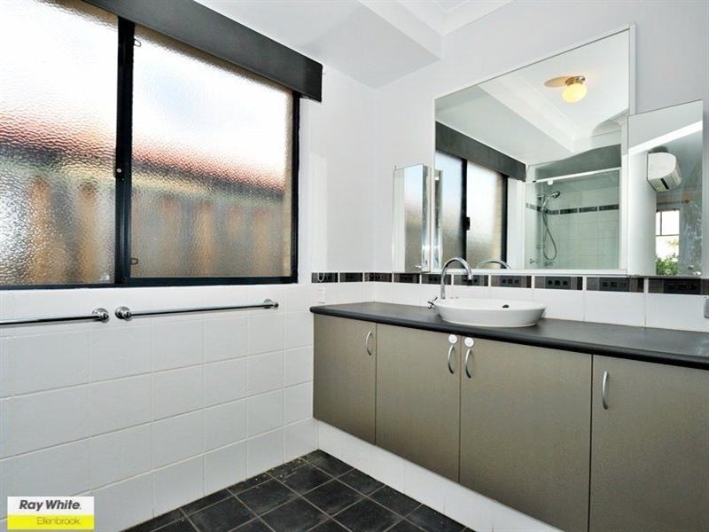 28 Garran Loop, Henley Brook WA 6055