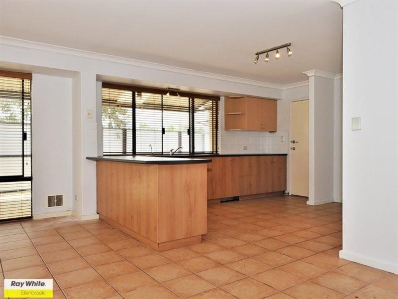 28 Garran Loop, Henley Brook WA 6055