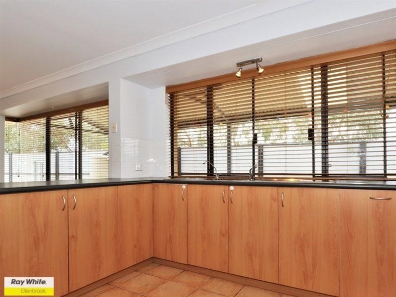 28 Garran Loop, Henley Brook WA 6055