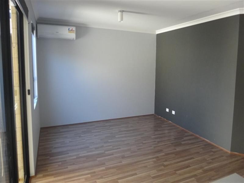 7 Cochrane Loop, Aveley WA 6069