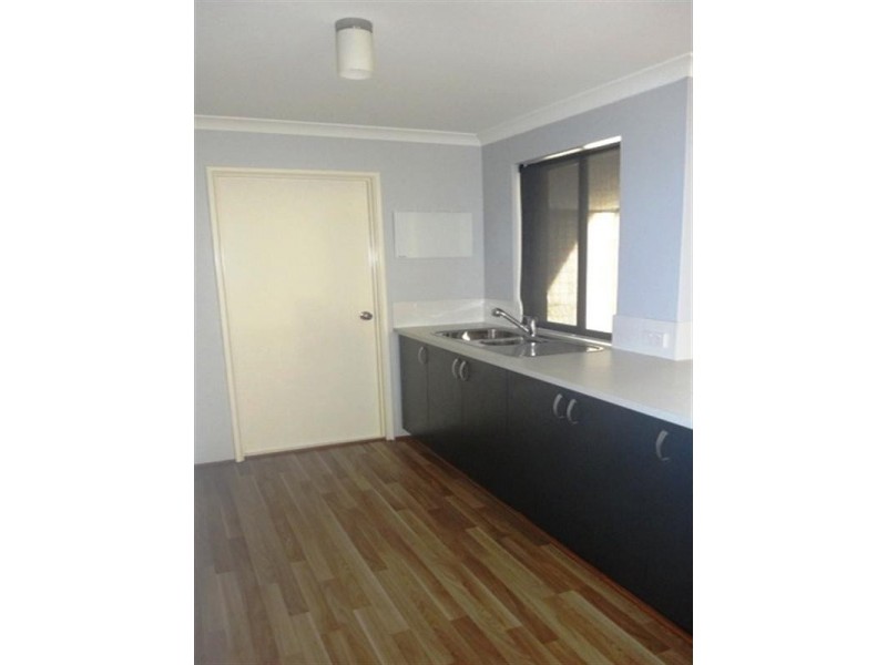 7 Cochrane Loop, Aveley WA 6069