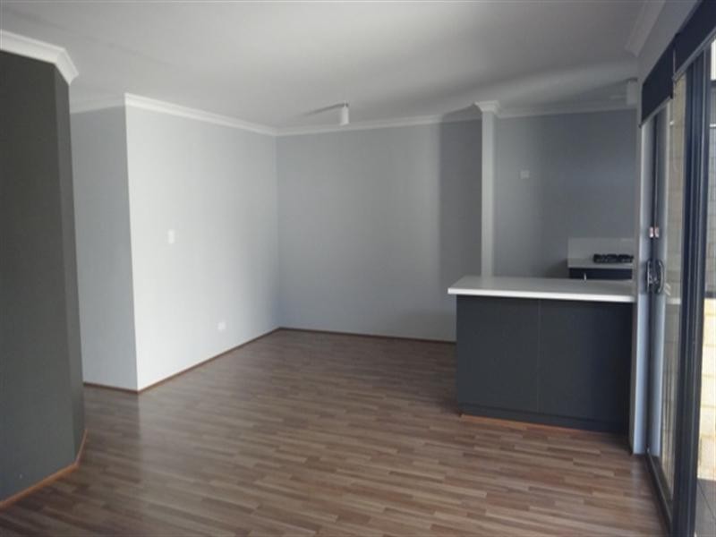 7 Cochrane Loop, Aveley WA 6069