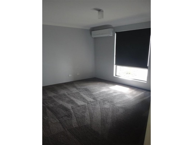 7 Cochrane Loop, Aveley WA 6069