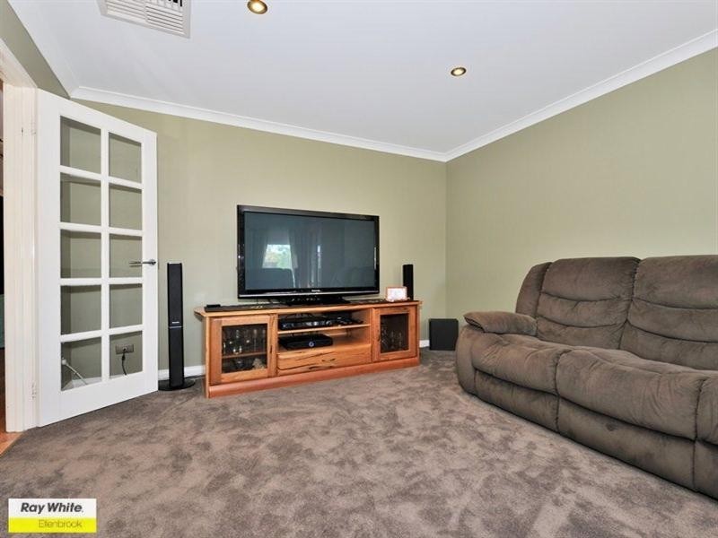 60 Tokara Avenue, Henley Brook WA 6055