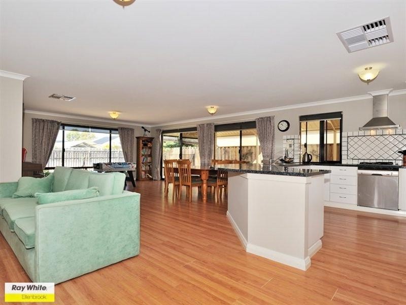 60 Tokara Avenue, Henley Brook WA 6055