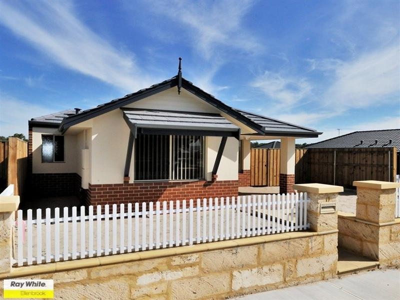 17 Gellibrand Vista, Ellenbrook WA 6069