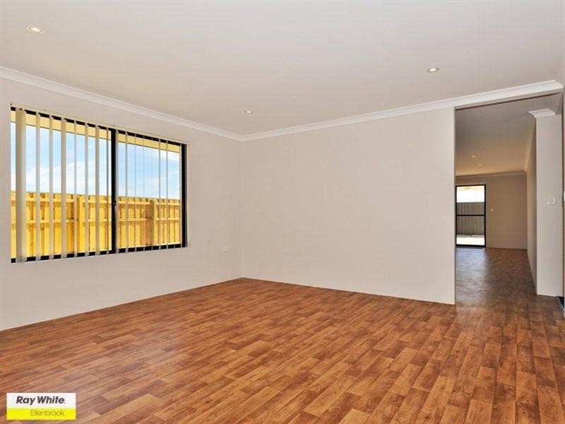 5 Addingham Drive, Ellenbrook WA 6069