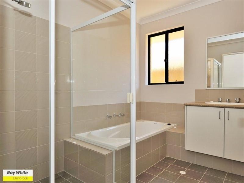 5 Addingham Drive, Ellenbrook WA 6069