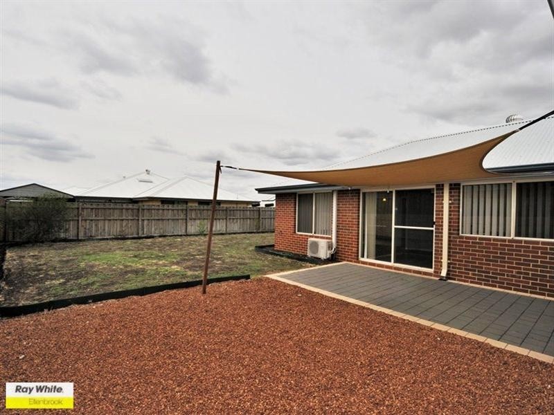 3 Morella Cross, Ellenbrook WA 6069