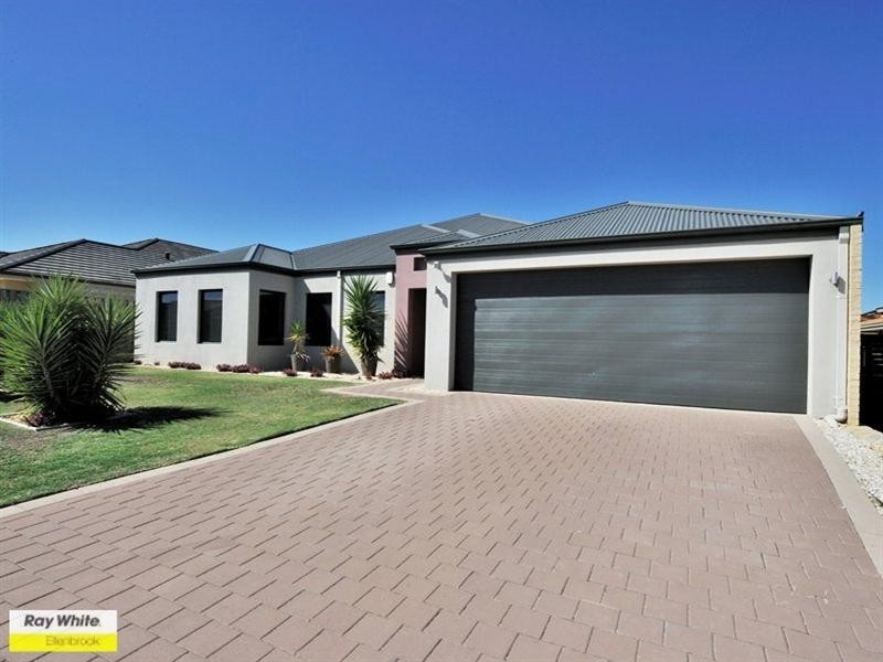 113 Roxburghe Drive, The Vines WA 6069