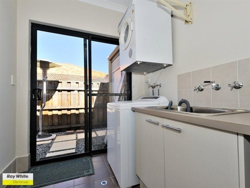 113 Roxburghe Drive, The Vines WA 6069