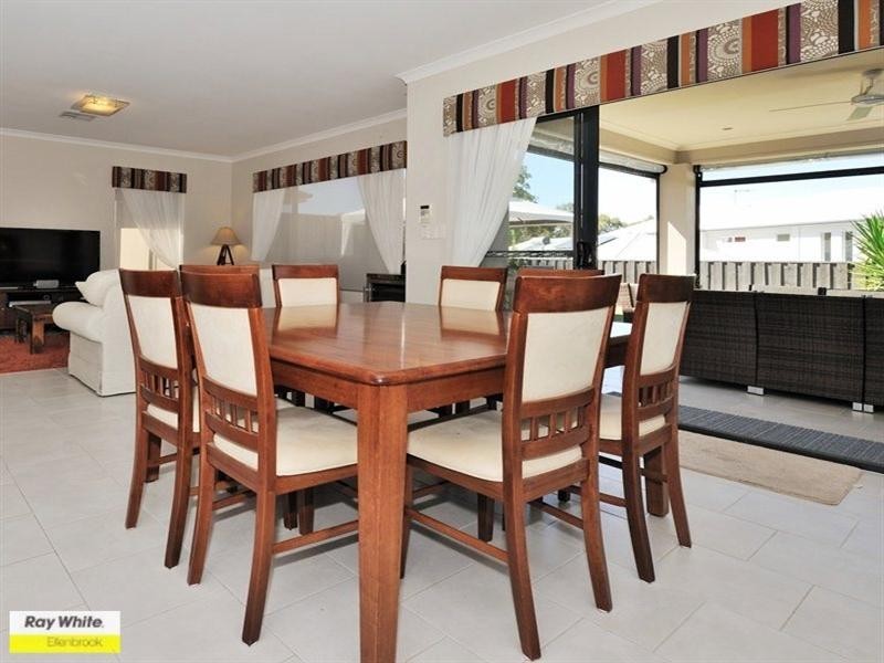 113 Roxburghe Drive, The Vines WA 6069