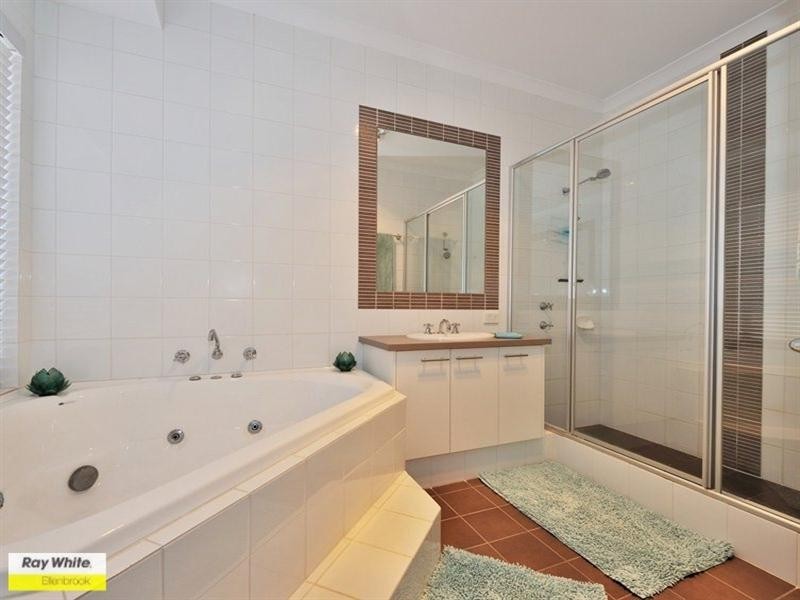 113 Roxburghe Drive, The Vines WA 6069