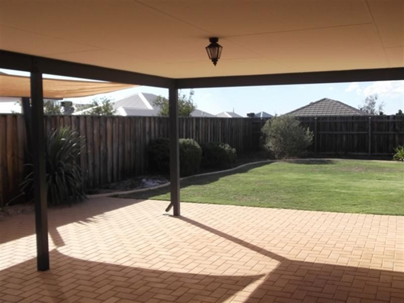 9 Branxholme Terrace, Ellenbrook WA 6069