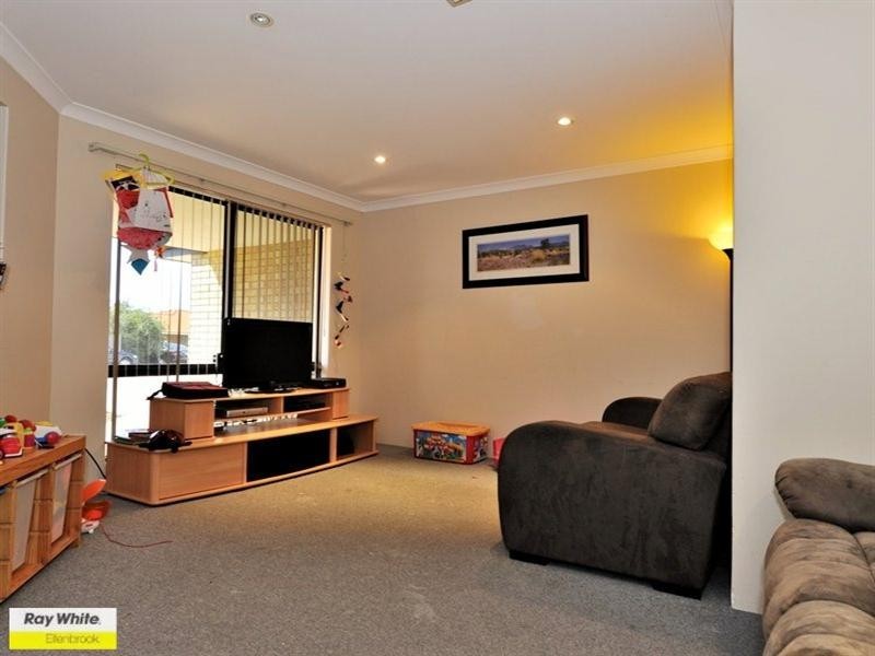 23 Starbush Crescent, Ellenbrook WA 6069