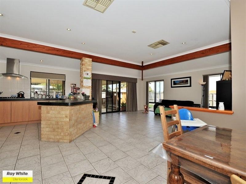 23 Starbush Crescent, Ellenbrook WA 6069