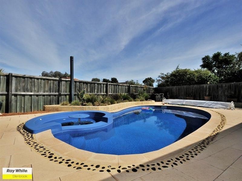 23 Starbush Crescent, Ellenbrook WA 6069