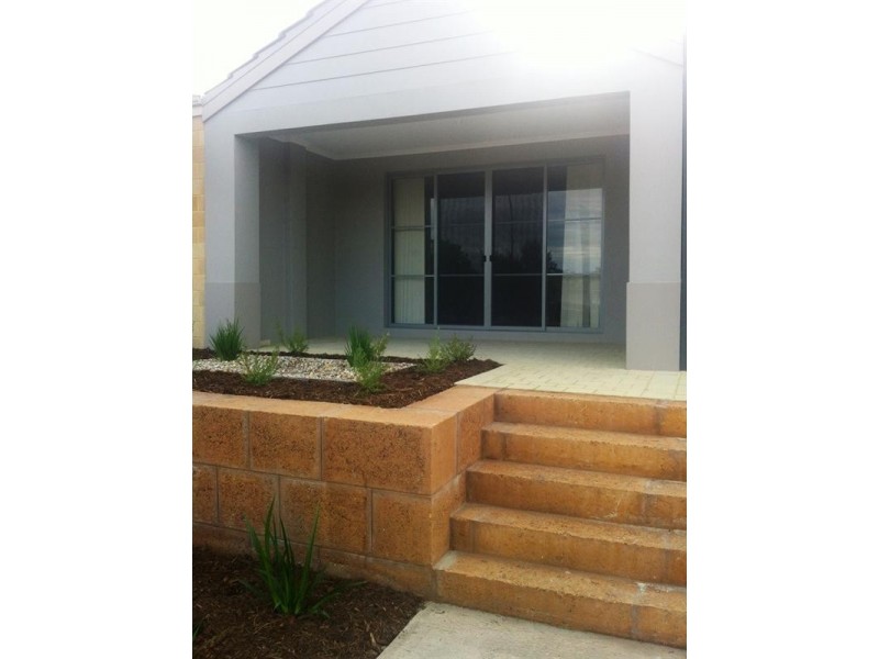 73 Grassdale Parkway, Ellenbrook WA 6069