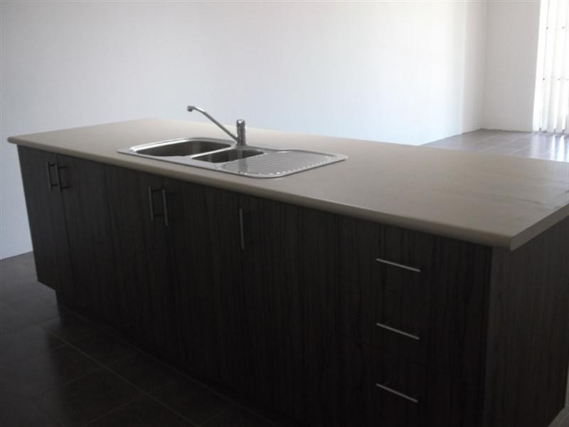 73 Grassdale Parkway, Ellenbrook WA 6069