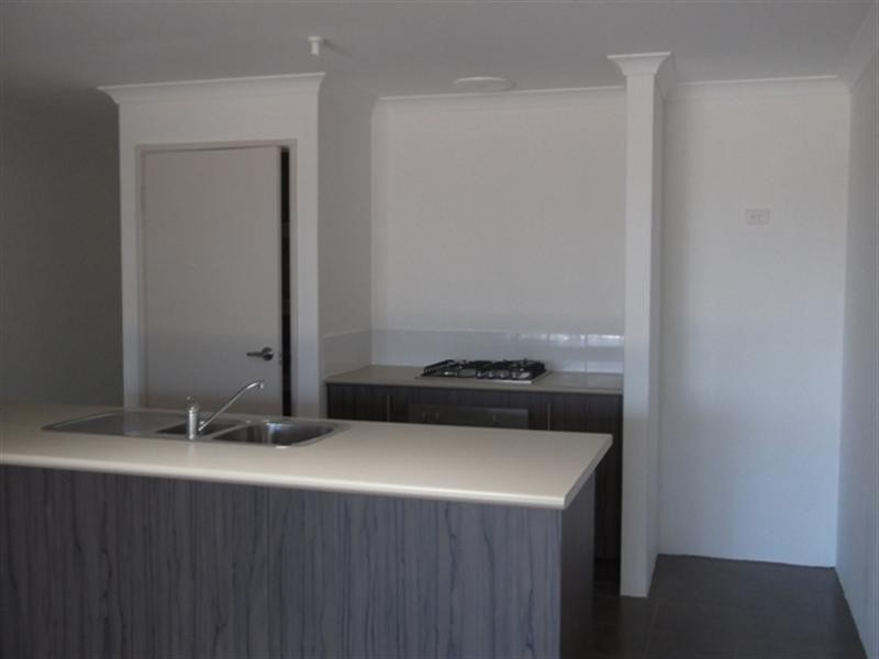 73 Grassdale Parkway, Ellenbrook WA 6069