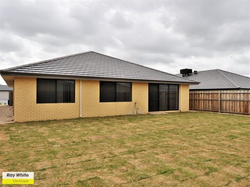 5 Quill Brace, Ellenbrook WA 6069