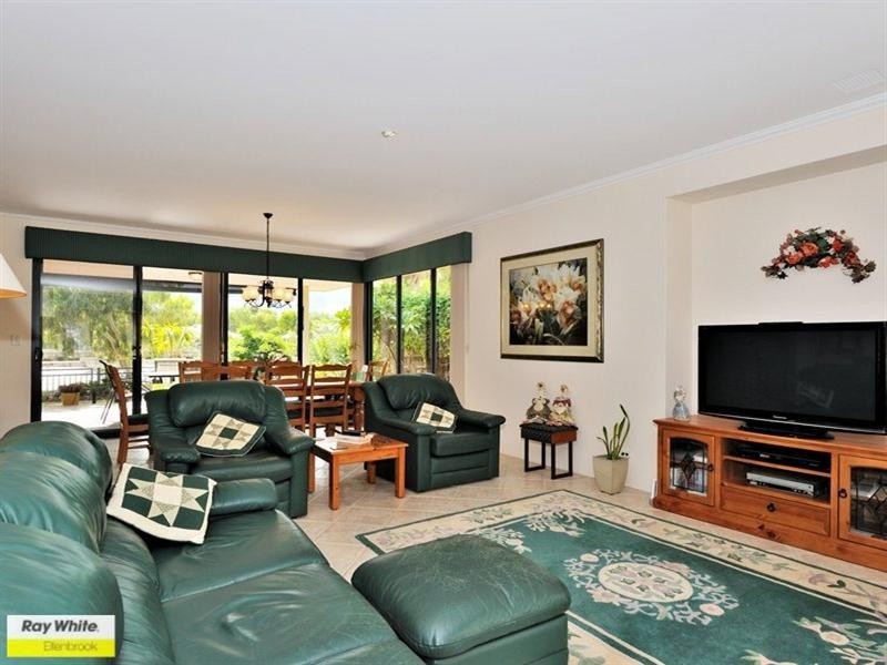 137 Ponte Vecchio Boulevard, Ellenbrook WA 6069