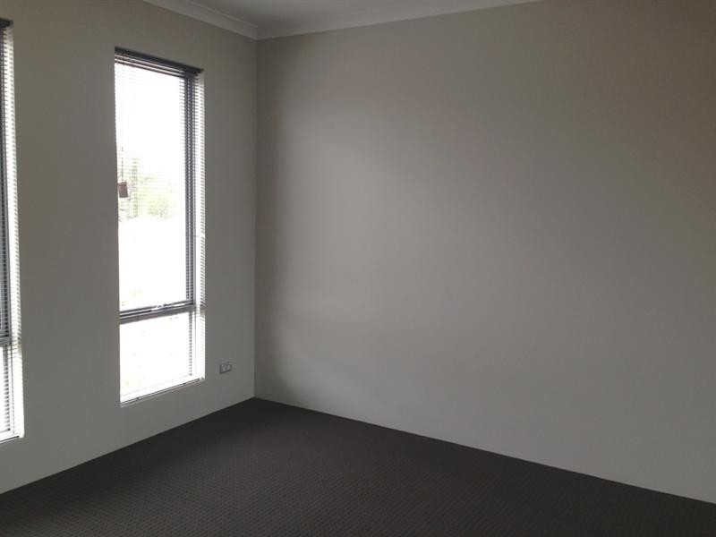 39 Grassdale Parkway, Ellenbrook WA 6069