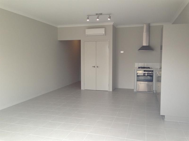 39 Grassdale Parkway, Ellenbrook WA 6069