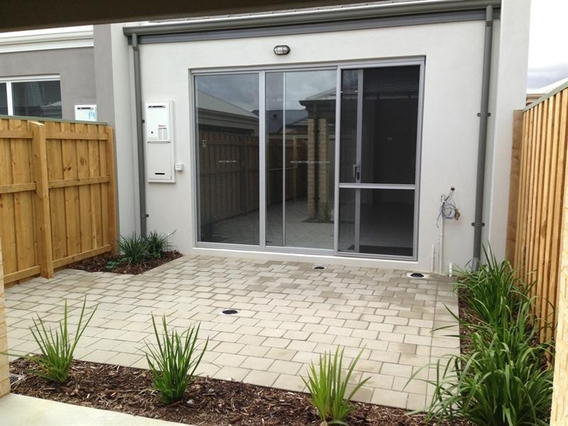 39 Grassdale Parkway, Ellenbrook WA 6069