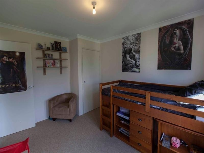 5 Hoyton Close, Ellenbrook WA 6069