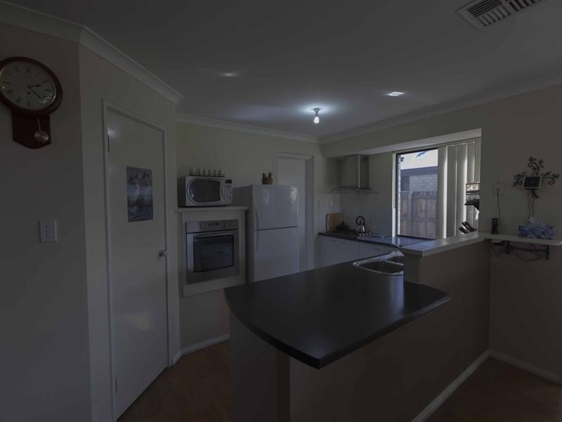 5 Hoyton Close, Ellenbrook WA 6069