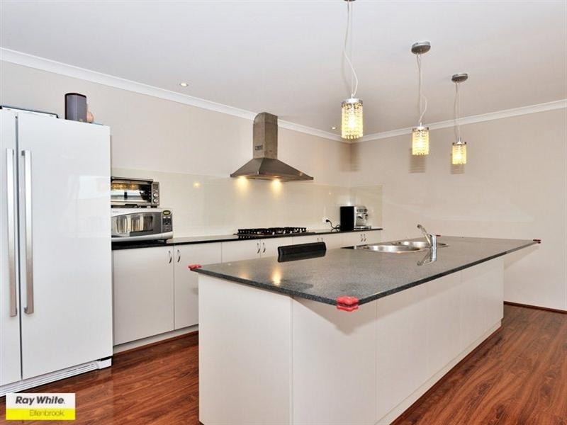 3 Soho Brace, Ellenbrook WA 6069