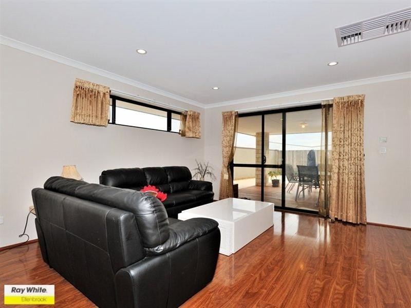 3 Soho Brace, Ellenbrook WA 6069